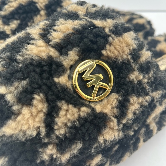 💥 MICHAEL KORS Alexis Closed Toe Slipper - Picture 7 of 7